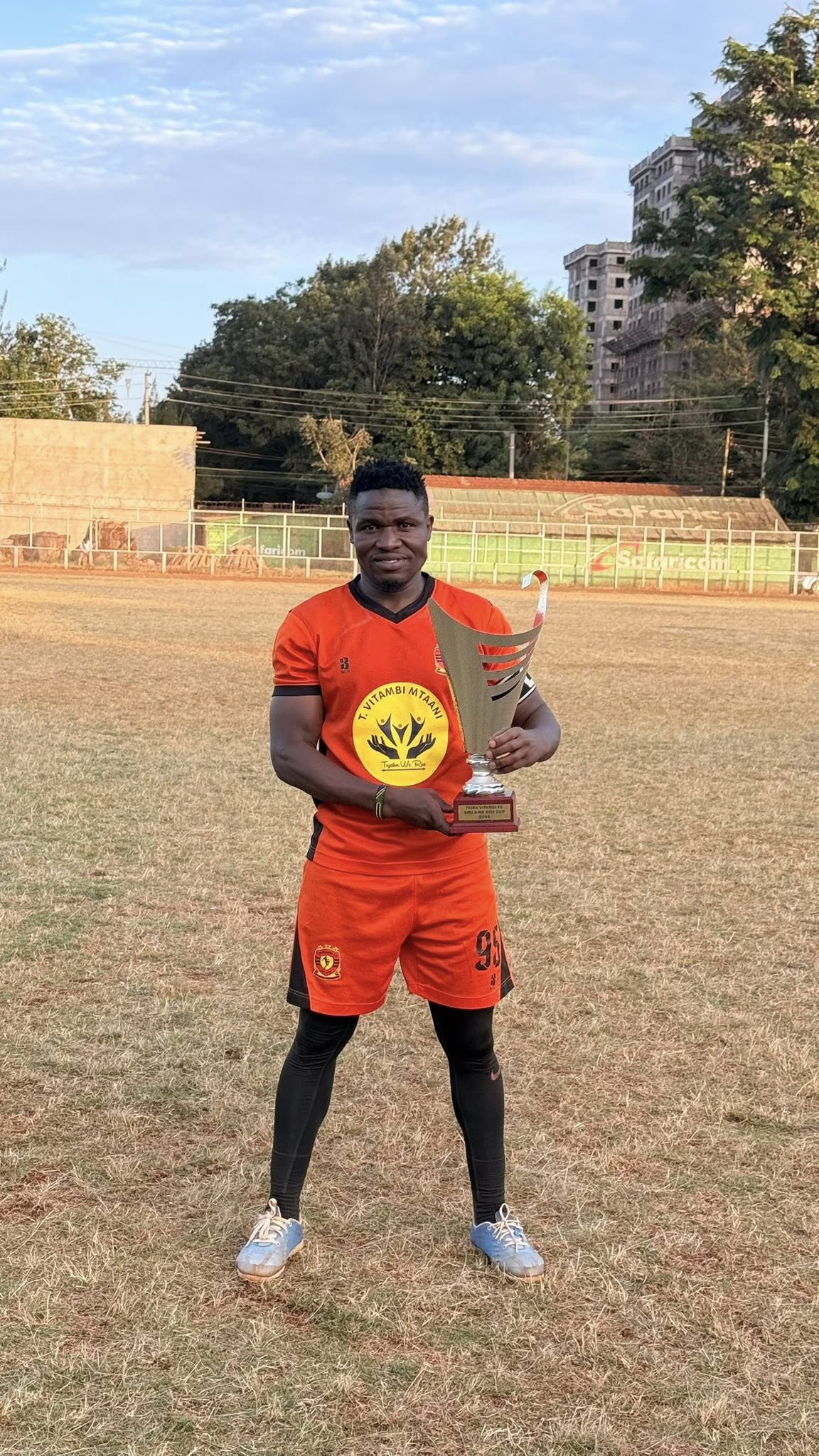 614559768_1444512227684008_8677349588958279250_n